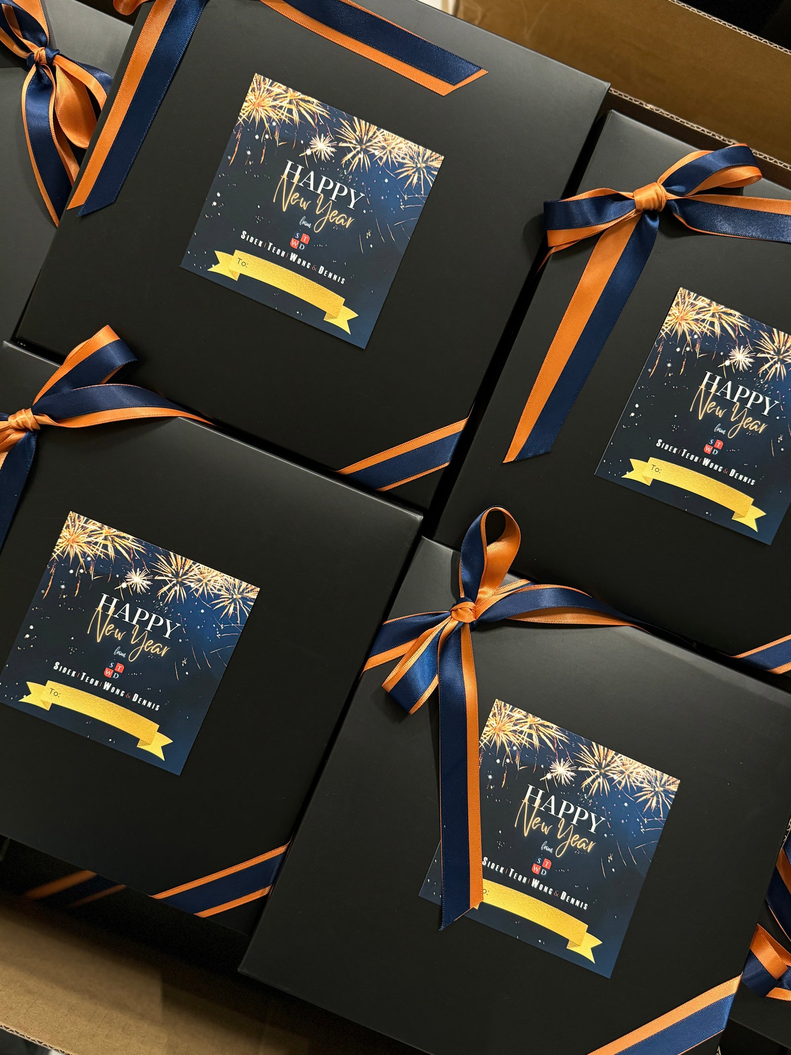 Electronic Retro Mug & Vegan Leather Pouch (2 Piece Set)