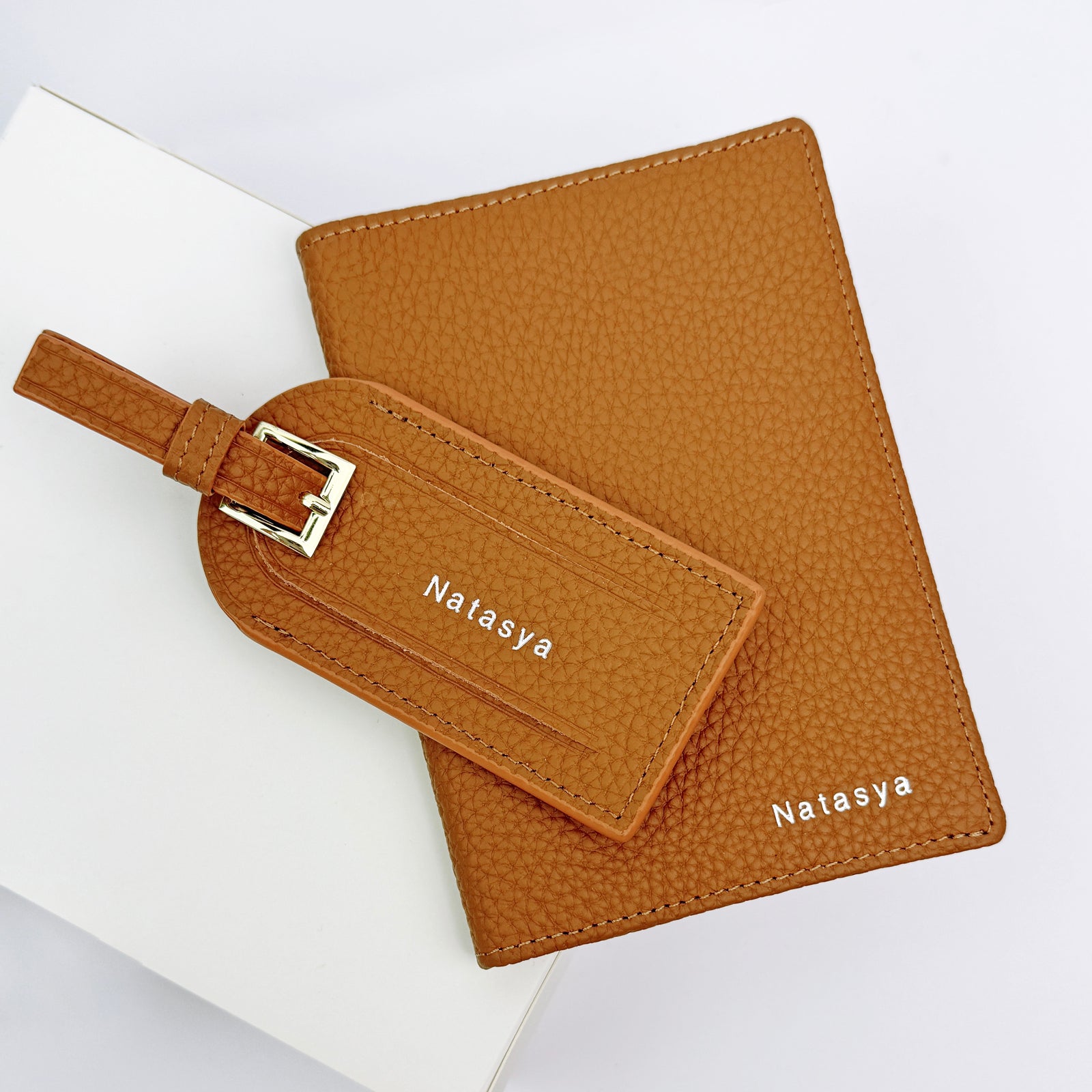 Jetsetter Passport Holder & Luggage Tag Set