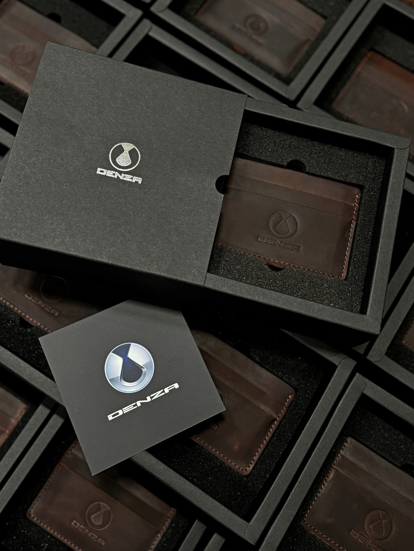 Neo Card Holder