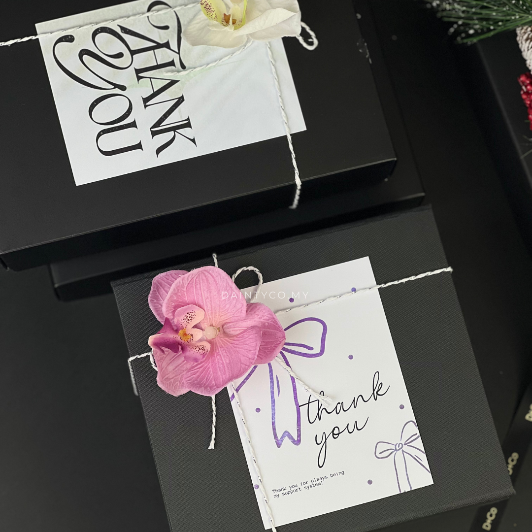 [Care 4 U] Personalised Classic Pouch, Marvis Toothpaste & Body Scrub 3pc Gift Set