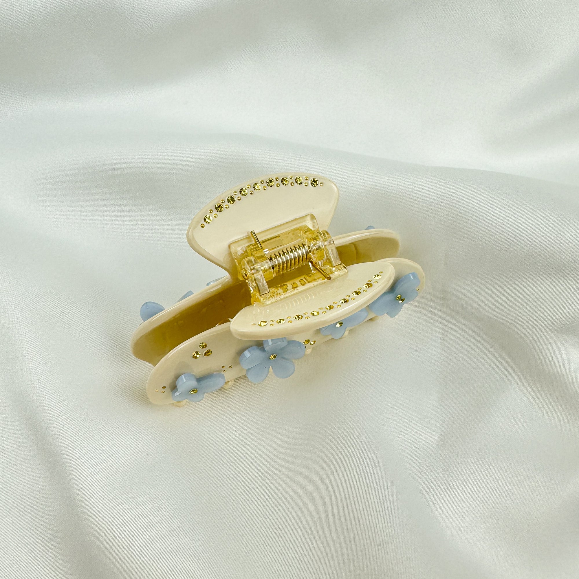 Blue Garden Claw Clip (Cream Beige)