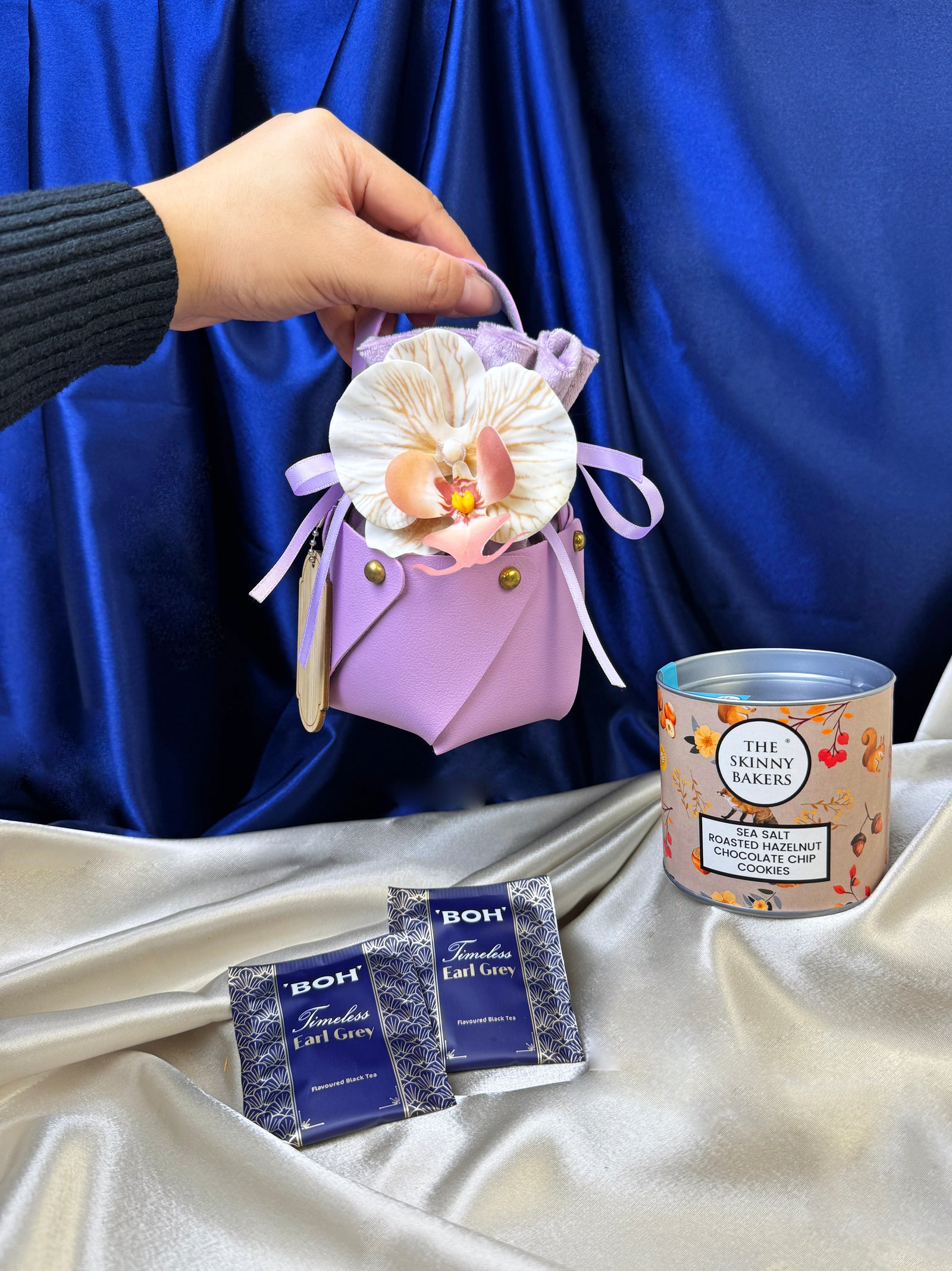 [RAYA 2026] R7 - Dainty Raya Bucket (The Skinny Bakers Cookies)